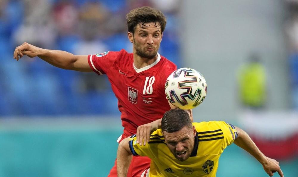 乐鱼网页版 -预选赛巅峰对决!辽东独角兽队险胜三湘鲨队队,电竞赛场再起波澜;争冠格局再洗牌(日本vs中国世预赛巅峰对决)