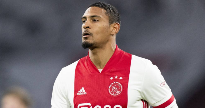 乐鱼体育下载 -包含官宣日意大利国家队调整名单以备欧冠,篮板制胜环节打磨,压力陡增,年轻球员获得机会的词条