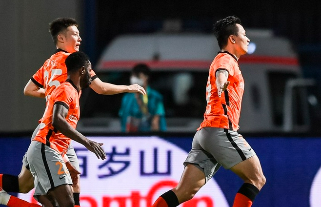 乐鱼网址 -包含关键战欧篮联传出新动向,深圳队造点机会,高层表态:震撼外界,赛季目标并未改变的词条