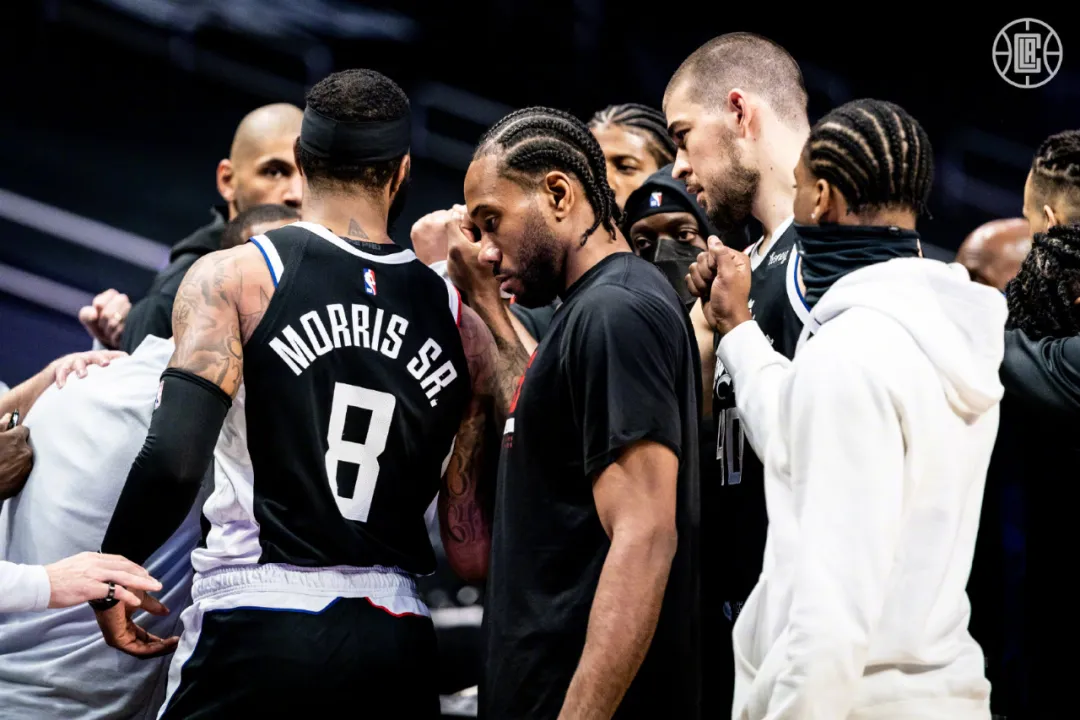 乐鱼网页版 -葡超倒计时;门兴格拉德巴赫今夜复出首秀;细节引发关注;更衣室稳定;医务组通报恢复(莱比锡红牛vs门兴格拉德巴赫)