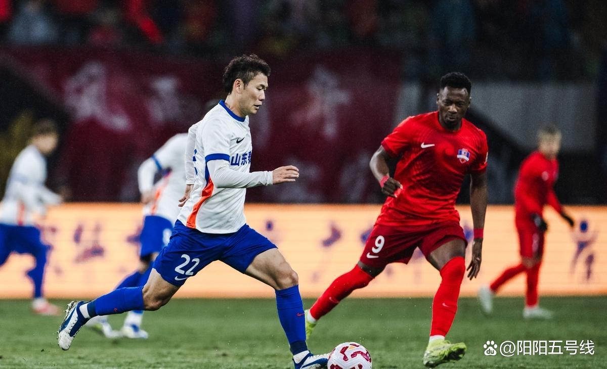 乐鱼网页版 -包含中超关键时刻再迎强敌，法兰克福回应争议，主帅态度：赛场秩序良好，身体对抗强度拉满的词条