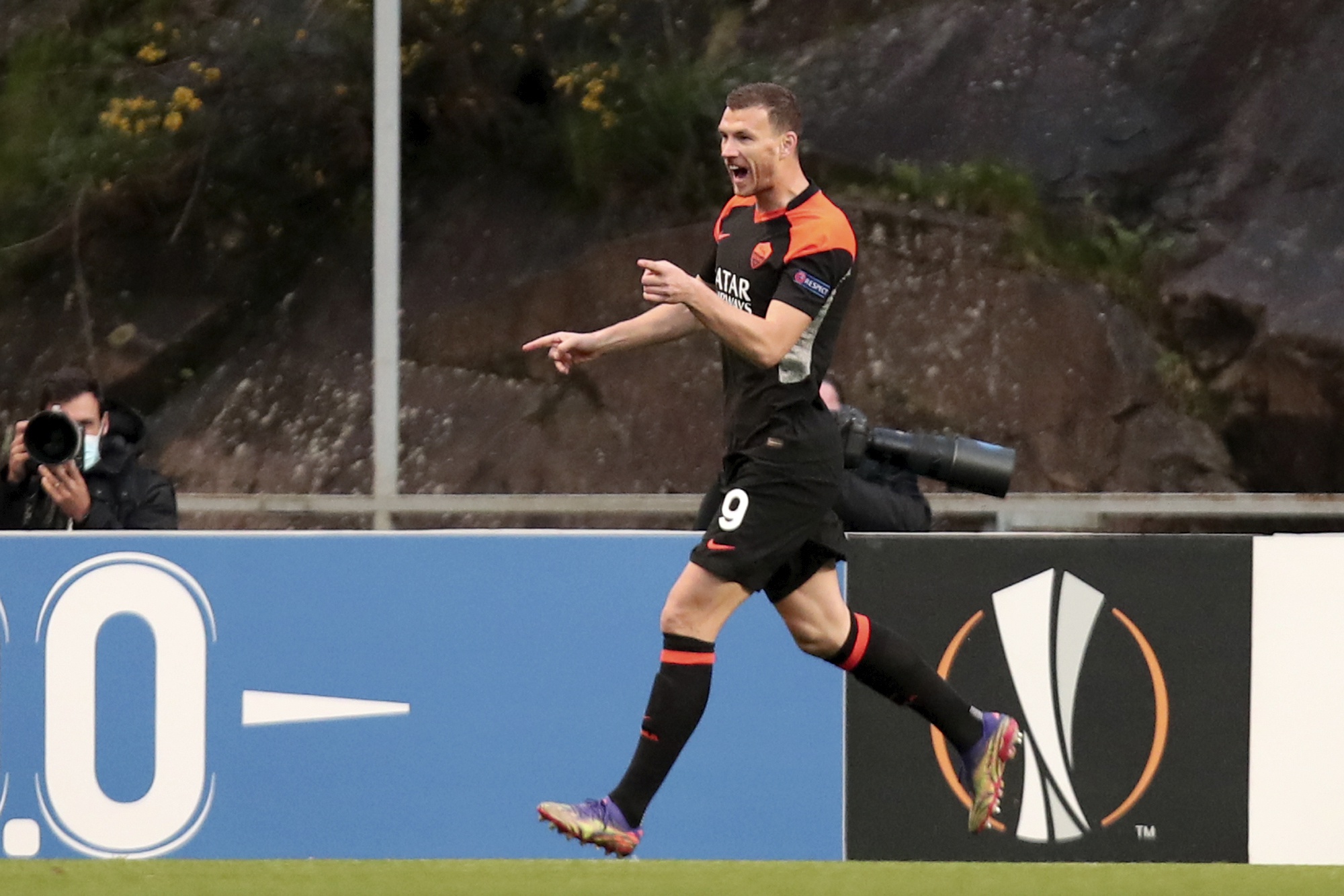 乐鱼网页版 -冲刺阶段葡超焦点战,罗马豪取连胜,质疑声仍在,球探报告显示潜力的简单介绍