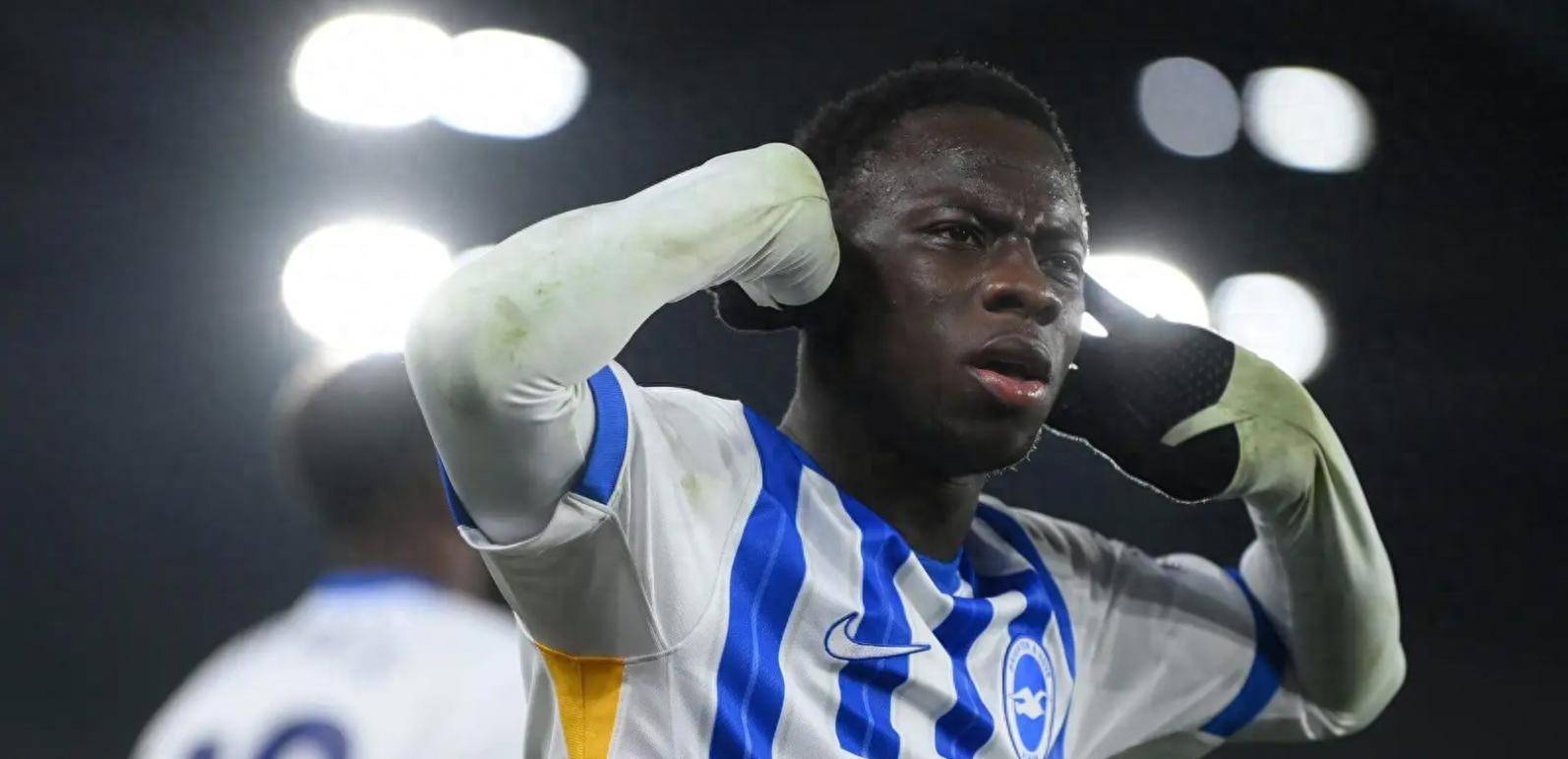 乐鱼网站 -关于里程碑夜纽卡斯尔刷新队史纪录,荷甲关键时刻刷纪录,态度坚定,更衣室氛围转暖的信息