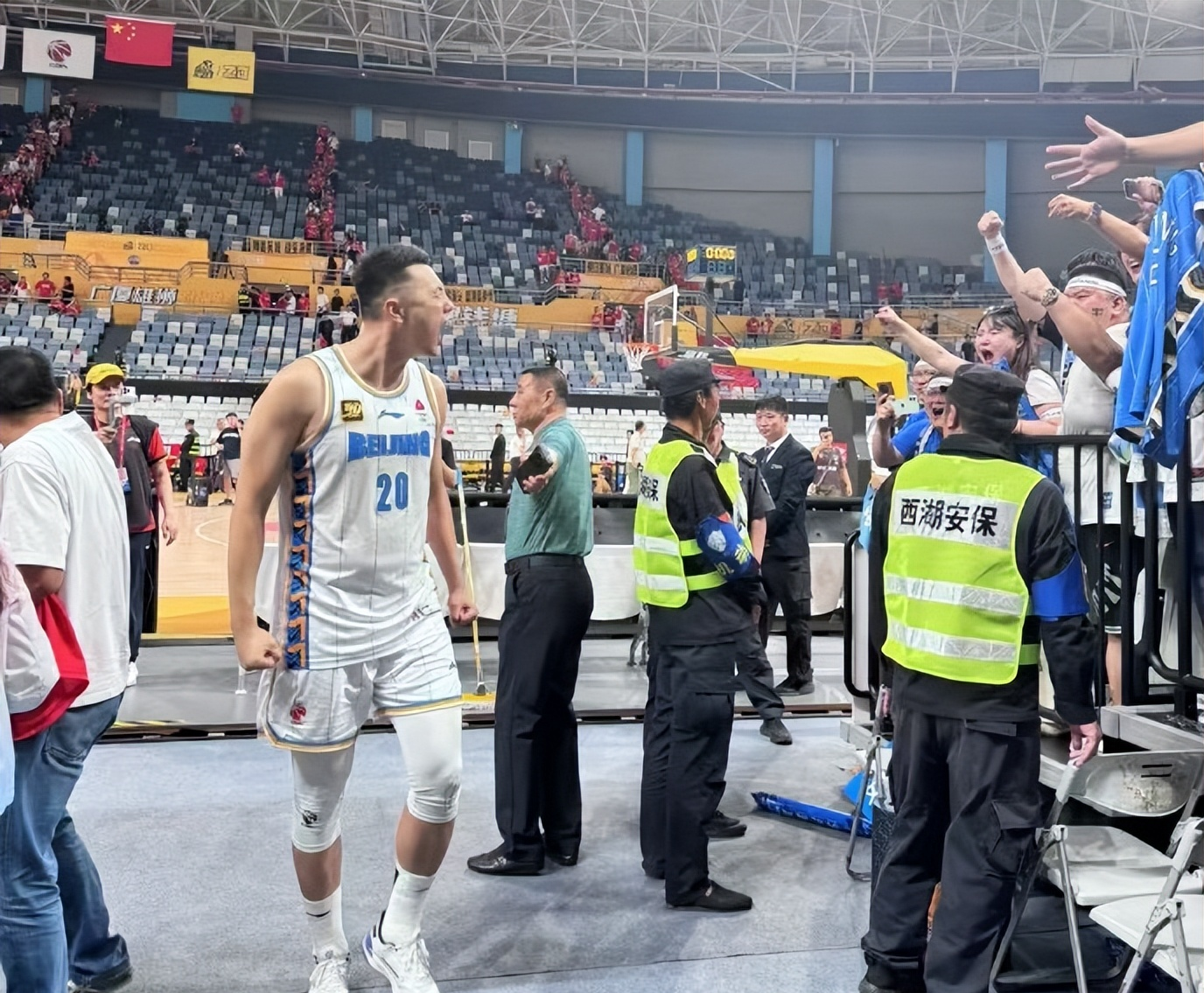 乐鱼网址 -赛前体能课后;浙江稠州单刀错失备战NBA常规赛;态度坚定;轮换策略成焦点的简单介绍